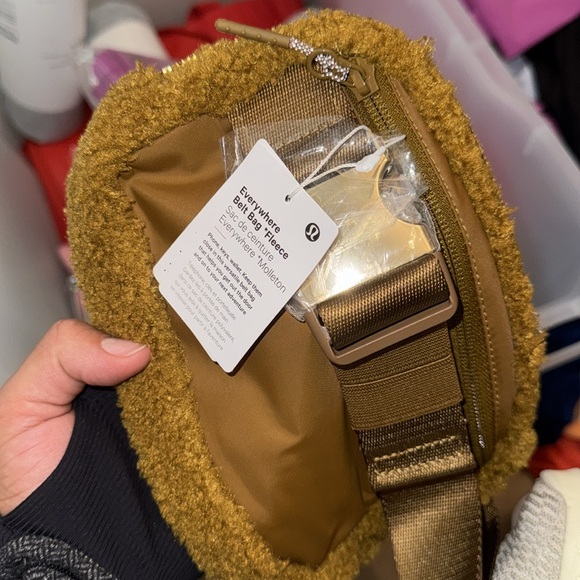 Lululemon athletica brown Sherpa wear everywhere belt bag - Picture 4 of 4